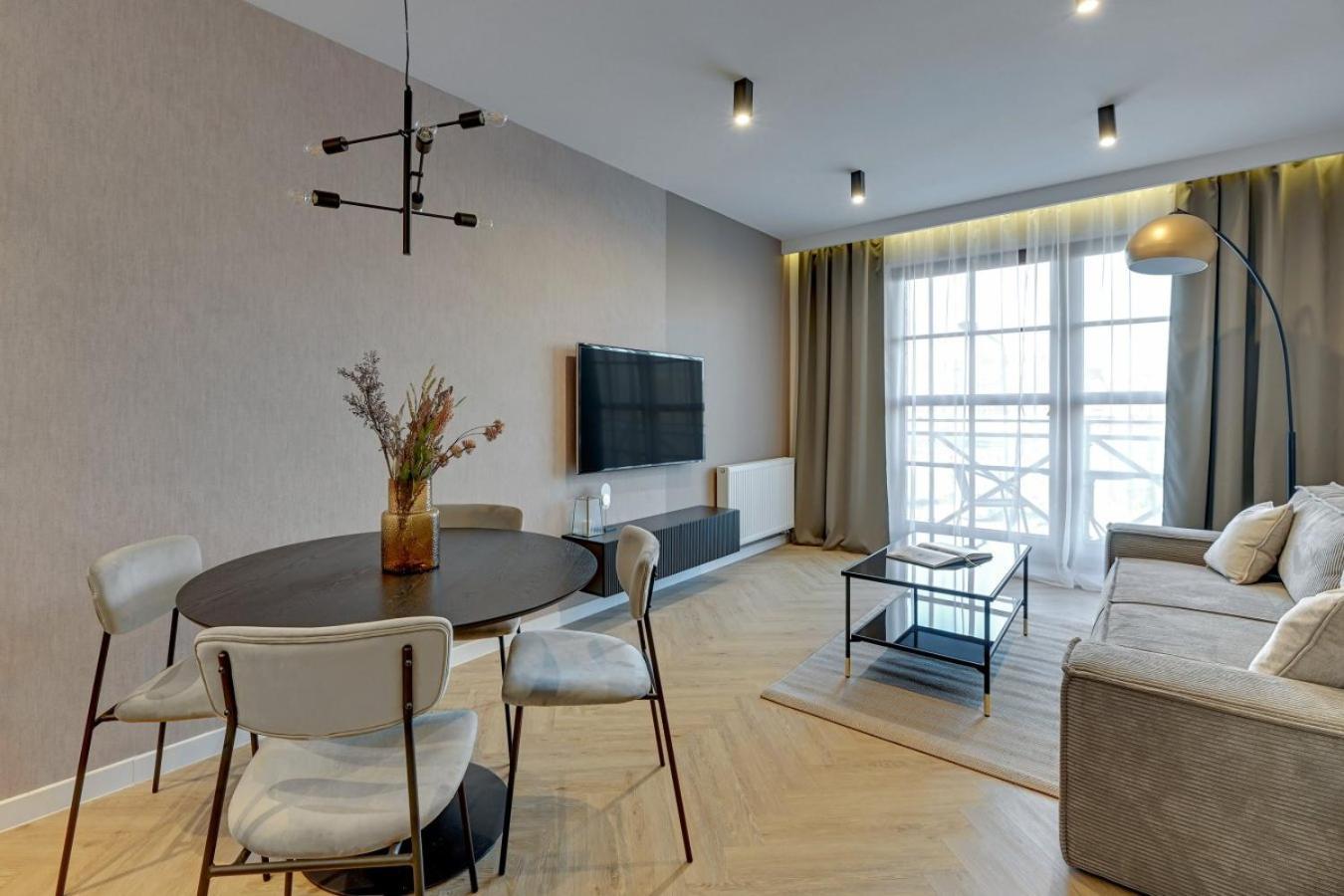 Nowa Motlawa Spa, Pool, Gym & Parking By Downtown Apartments Gdansk Exterior photo