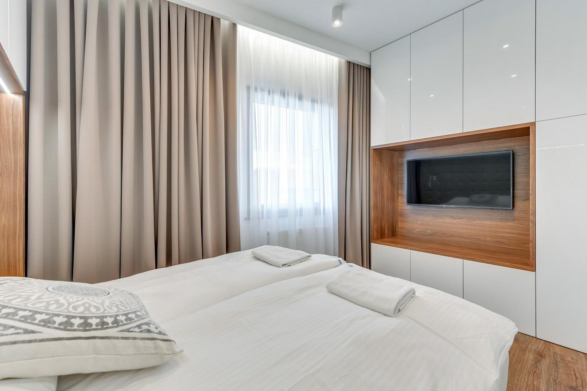 Nowa Motlawa Spa, Pool, Gym & Parking By Downtown Apartments Gdansk Exterior photo